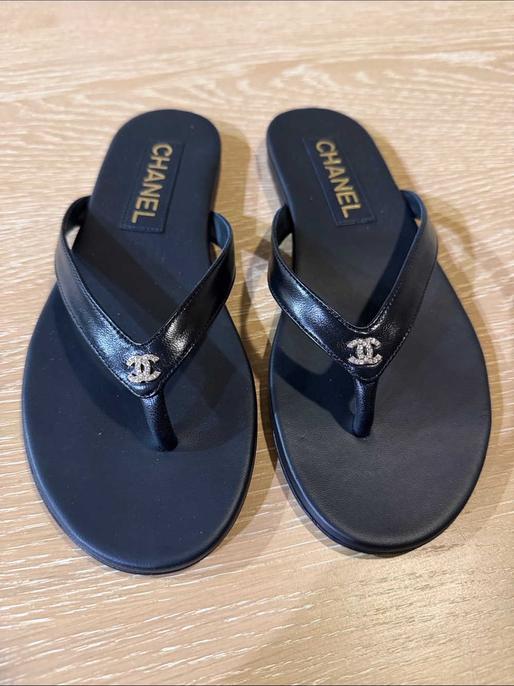 CHANEL Black Leather Logo Thong Sandals (Authentic)